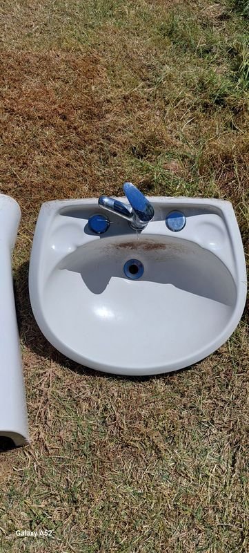 Lavatorio con pie - Aparatos eléctricos para el hogar - imagen 3
