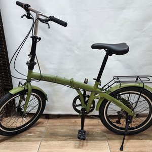 Bicicleta Plegable Verde Rodado 20 con Parrilla y 7 Cambios - imagen 2