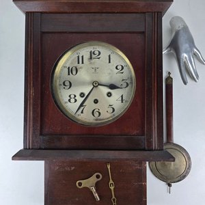 Lote anterior: Reloj de Pared Antiguo de Péndulo Alemán "El Águila"