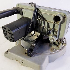 Sierra Ingletadora Power Tools 800 Watts - imagen 5