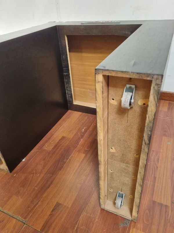 Mesa Rodante Tipo Stand en Madera - imagen 7