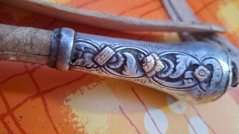 Revenque plata y oro sellado por el Platero Félix Del Puerto - Pieza de arte en metal - imagen 3