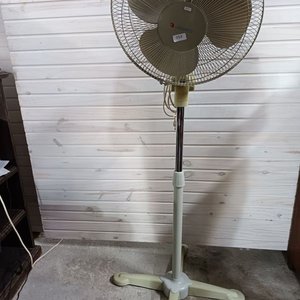 Ventilador de Pie James con Base Estable - imagen 6