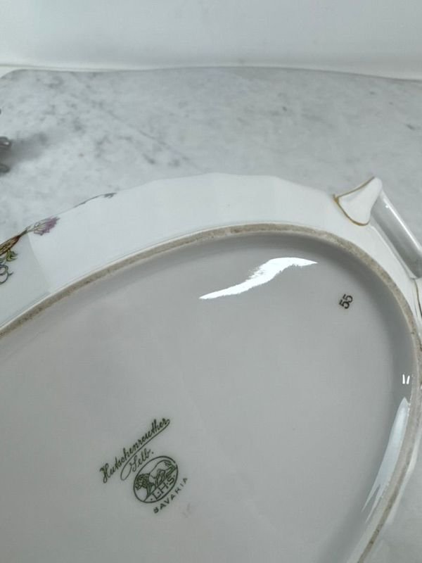 Sopera oval en fina porcelana Alemana con decoración floral y dorado - imagen 6