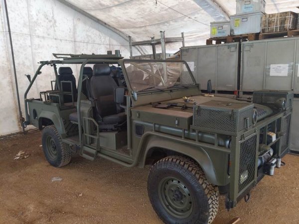 Land Rover Defender 110 Operaciones Especiales 2013 Verde Militar