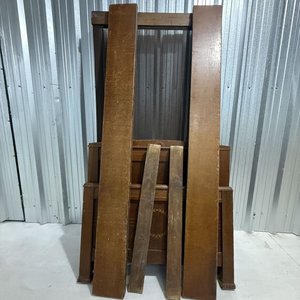 Lote siguiente: Cama Antigua de Madera de 1 Plaza Estilo Clásico