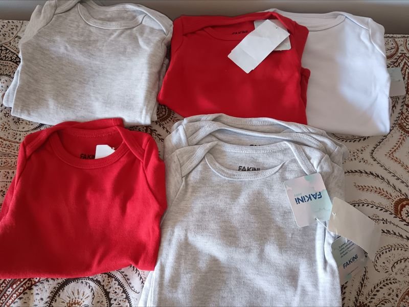 Ropa de bebé niña en lote - imagen 2