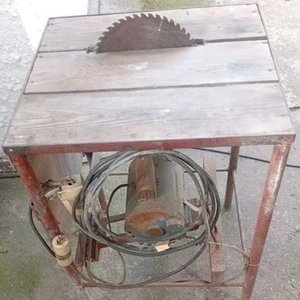 Mesa de Sierra Circular con Motor y Capacitor Nuevo - imagen 1