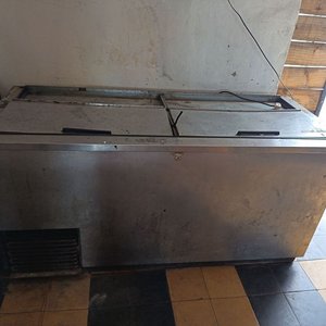Lote siguiente: Heladera Horizontal Acero Inoxidable Funcionando