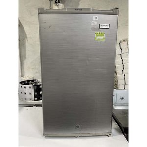Frigobar NewPoint FR-92S con detalles - imagen 1