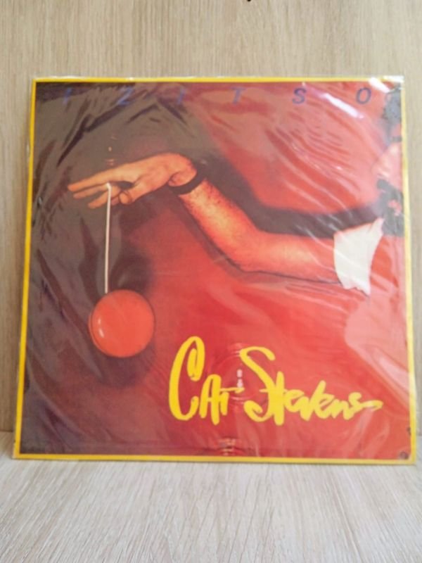 Lote siguiente: Vinilo de Cat Stevens - Catch Bull At Four