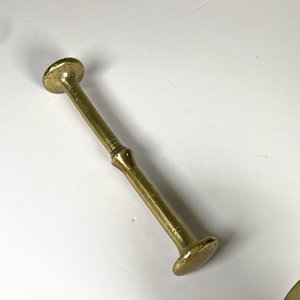 Mortero de Bronce con Mano - Antigüedad Decorativa - imagen 3