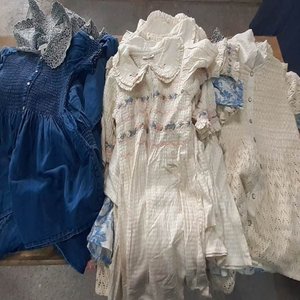 Lote anterior: Lote de 20 Vestidos de Niña