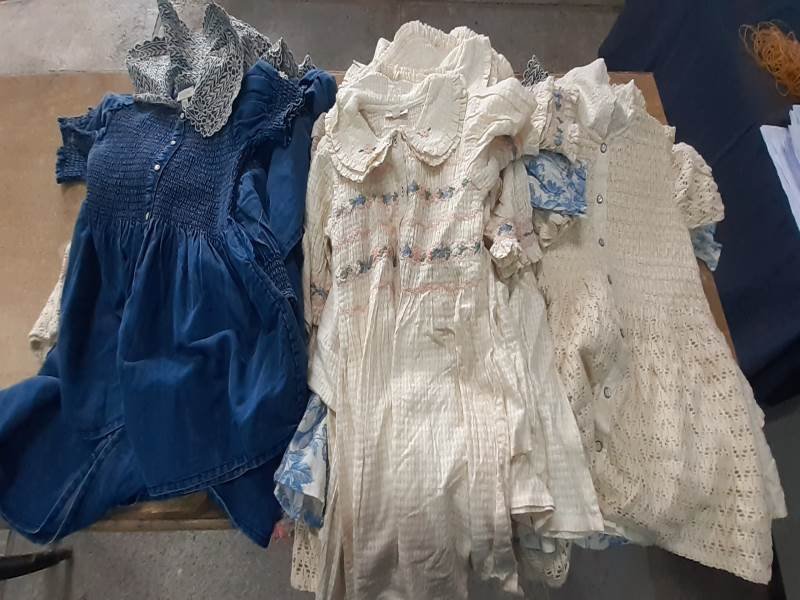 Lote de 20 Vestidos de Niña