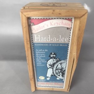 Llavero Náutico Marinero de Latón Macizo Authentic Models en Caja de Madera - imagen 1