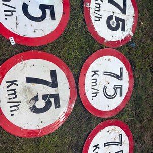 Lote de 5 Carteles Señalización Vial "75 Km/h" - imagen 4