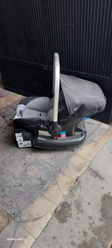 Asiento de seguridad para niños en buen estado - imagen 4