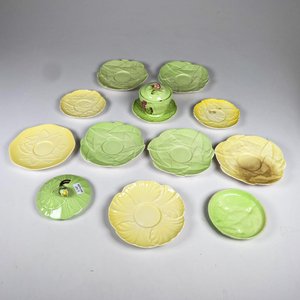Catorce piezas de loza inglesa Carlton Ware ,platillos, despojador, tapas - imagen 1