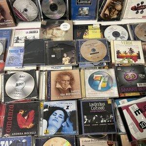 Lote de 50 CDs de Música Clásica y 11 Juegos de PlayStation - imagen 12