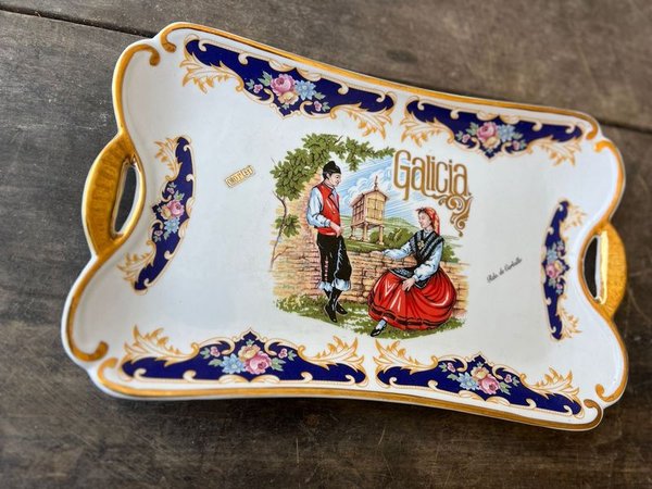 Fuente Galicia: Placa de Porcelana con Pintura