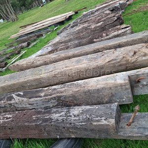 Lote siguiente: Lotes de Vigas y Maderas Antiguas de Madera