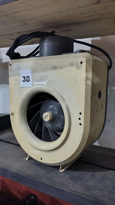Extractor de cocina en buen estado - imagen 2