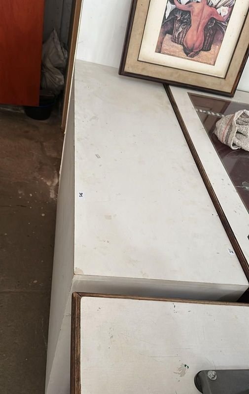 Mostreador con tauretes en venta - imagen 2