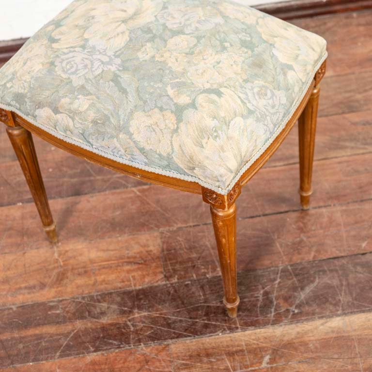 Banqueta Luis XVI asiento tapizado con resortes para decorar tu hogar - imagen 2