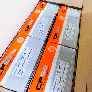 6 Cajas de Tarugos con Precinto T-CLIP Negro (25 Unidades c/u) - imagen 2
