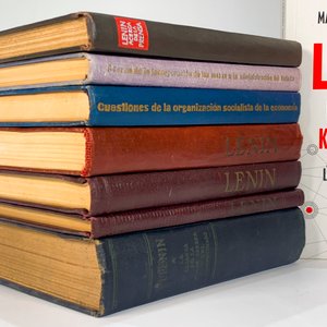 Ocho Tomos: El Brazo de la KGB en Uruguay y El Resto de Lenin - imagen 2