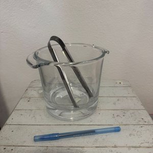 Lote anterior: Hielera de Vidrio Transparente con Pinza Metálica