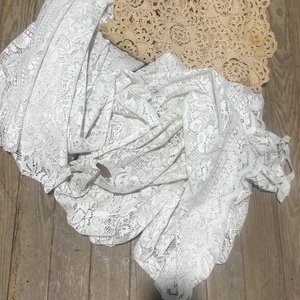Lote anterior: 3 Manteles de Encaje y Crochet