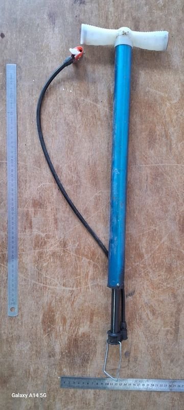 Inflador Manual de Bicicleta Azul - imagen 1
