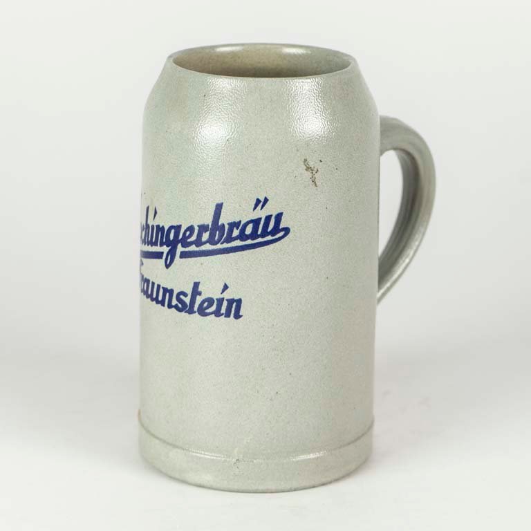 Jarra de cerveza Wochinger Brau de gres - Medidas: alto 19cm - imagen 2