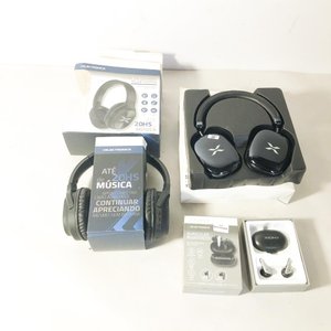 Lote anterior: Tres Auriculares Inalámbricos y de Diadema