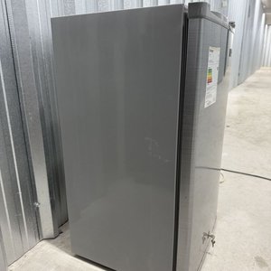 Heladera Minibar Newpoint FR-92S Plateada con Cerradura - imagen 10