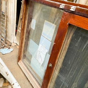 Dos Ventanas de Madera y Vidrio Usadas con Marco - imagen 3