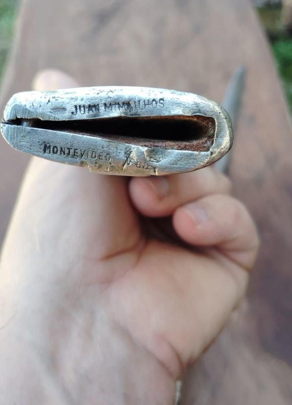 Cuchillo de caza con características únicas - imagen 2