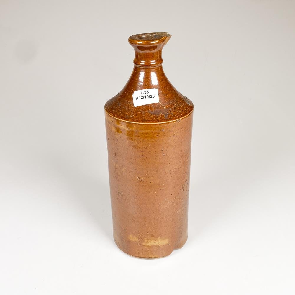 Porrón Antiguo Sellado de Cerámica, Altura 25 cm