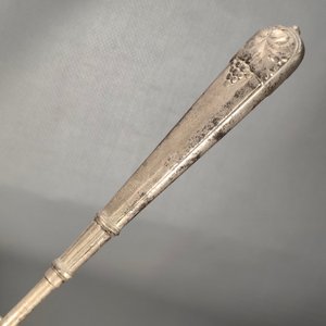 Ponchera Antigua Metal Plateado con Vidrio y Cucharón - imagen 7
