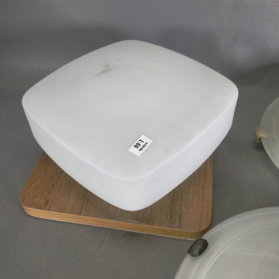 Item 15883 - Image 3