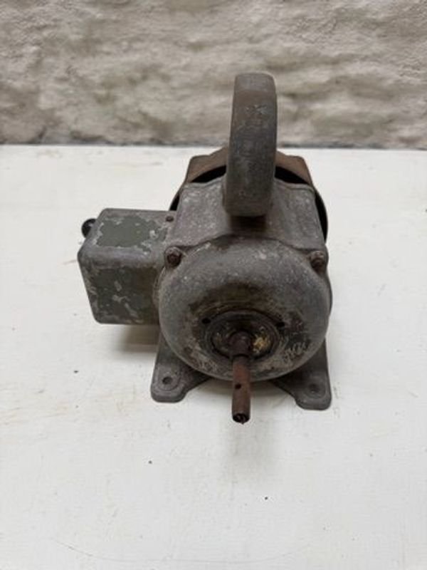 Item 878567 - Image 0