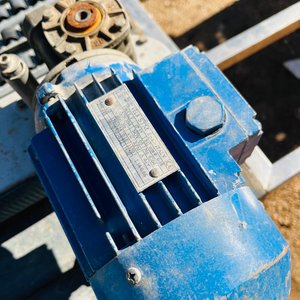 Encintadora de Cajas Industrial con Motor Eléctrico - imagen 2