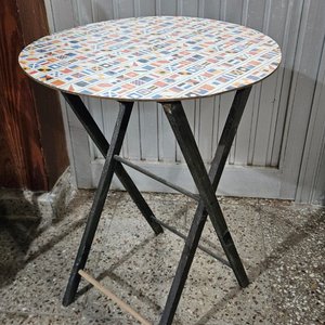 Mesita Auxiliar Plegable con Diseño de Banderas Marítimas - imagen 3