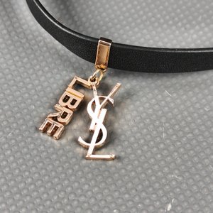 Gargantilla Yves Saint Laurent "Libre" - Obsequio VIP - imagen 5
