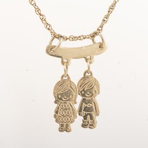 Lote anterior: Cadena de Oro 18k con Dije de Niña y Niño - 52 cm