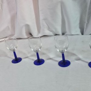 4 Copas de Vino con Base Azul - imagen 3
