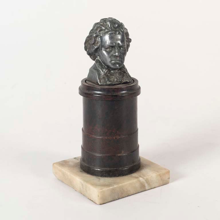 Item 2110868 - Image 0