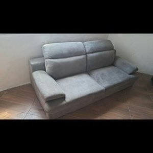 Sillón de 2 cuerpos gris con apoya cabeza reclinable - imagen 2