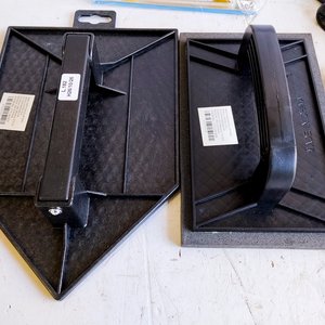 Lote de 15 Pares de Guantes de Trabajo y 3 Fratachos - imagen 2